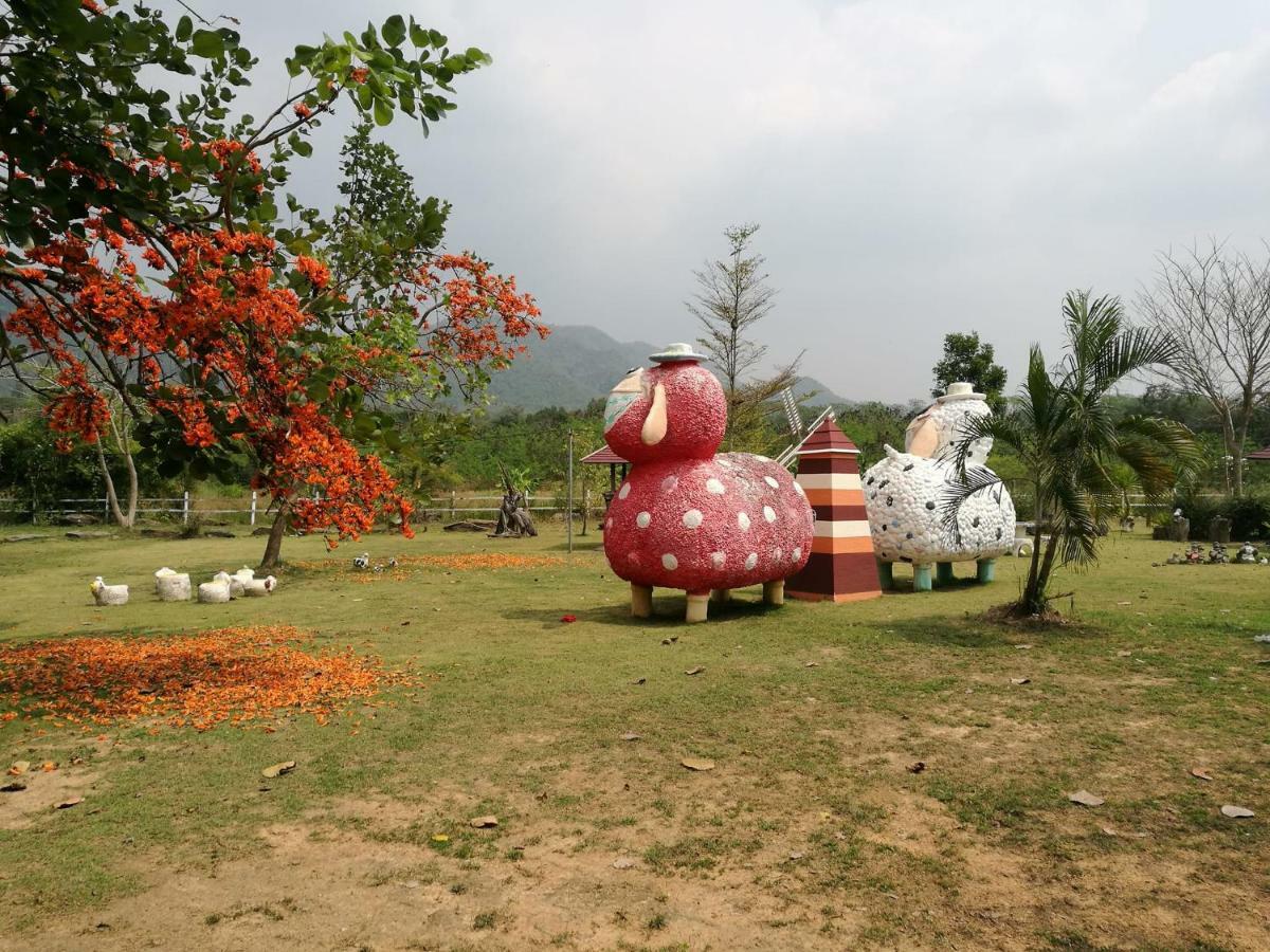 Baan Rai Pray Rung Kaeng Krachan Ban Tha Ling Lom Kültér fotó