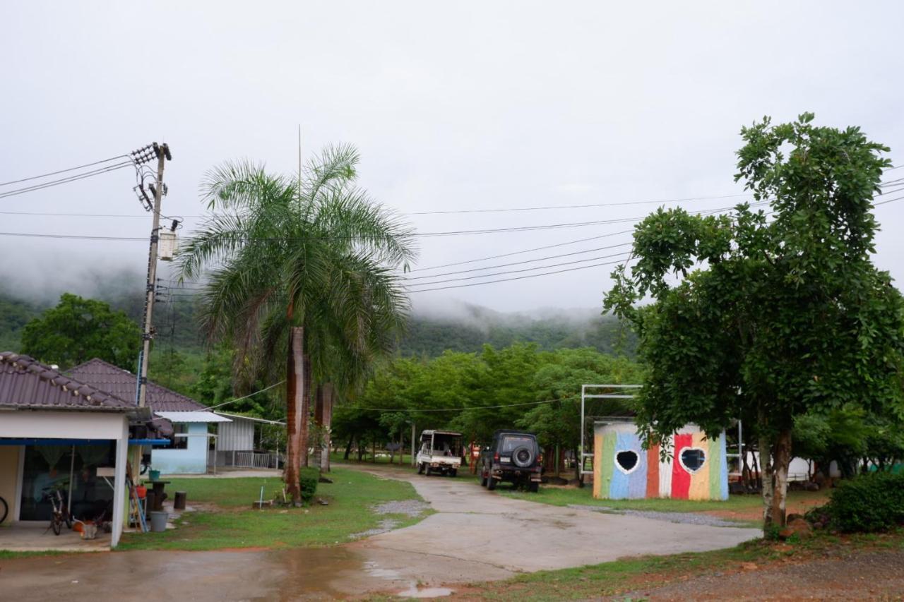 Baan Rai Pray Rung Kaeng Krachan Ban Tha Ling Lom Kültér fotó